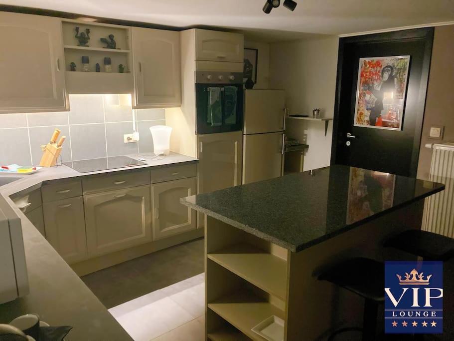 Vip Lounge Appartement Avec Jacuzzi Et Jardin Andenne Exteriér fotografie